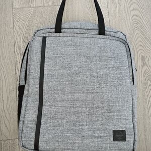 Herschel Travel Tote Bag/ Backpack Mint Condition Grey